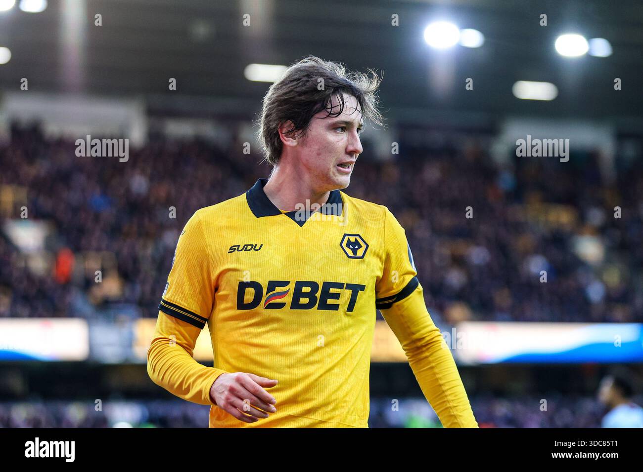Fer Lopez (28 Wolves) in action during the Premier League football ...