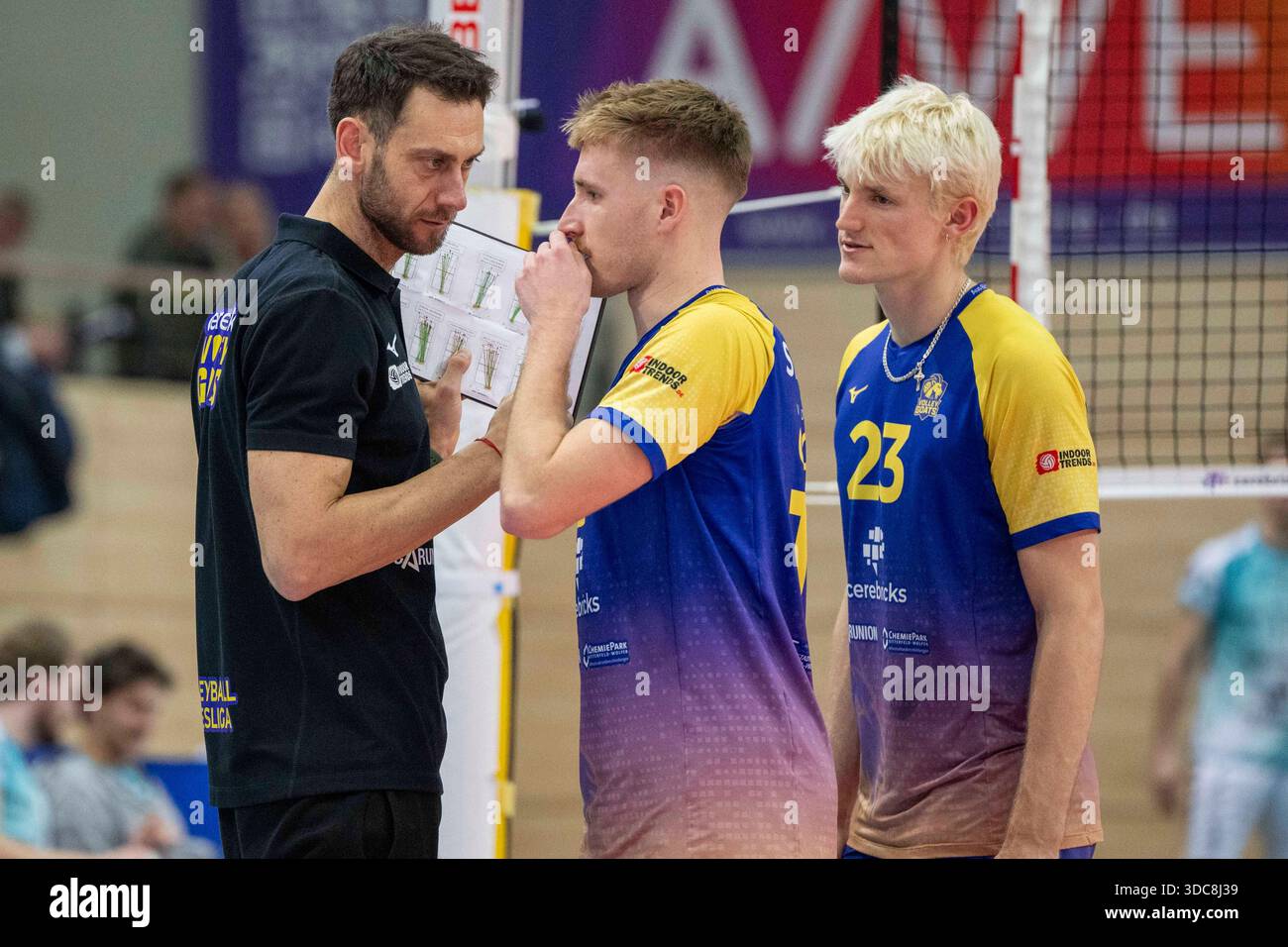 Volley paul hi-res stock photography and images - Alamy