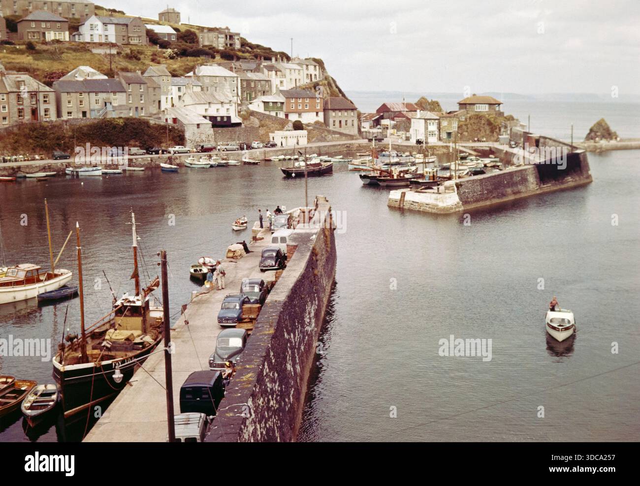 1950s boats hi-res stock photography and images - Alamy