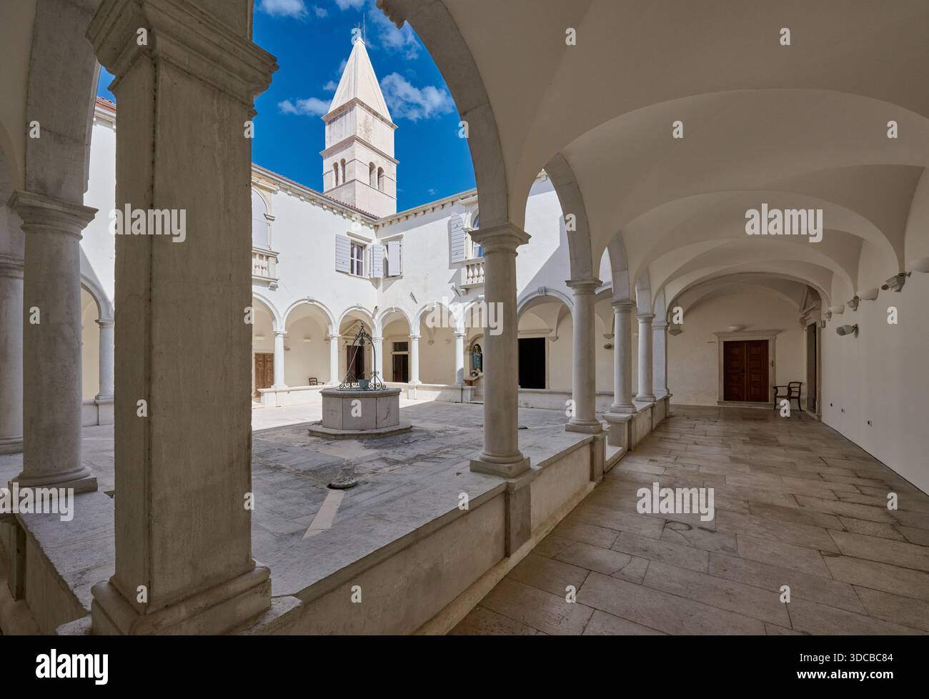inner courtyard of Piran Minorite Monastery, Piran, Slovenija, Europe Stock Photo