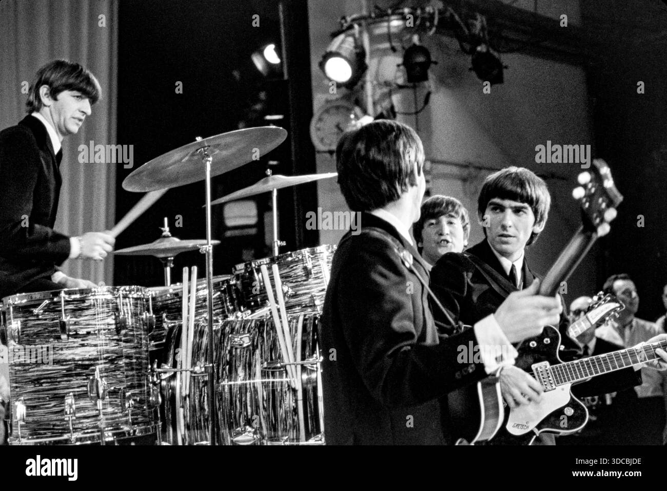 American television, The Ed Sullivan Show arrive in the United States ...