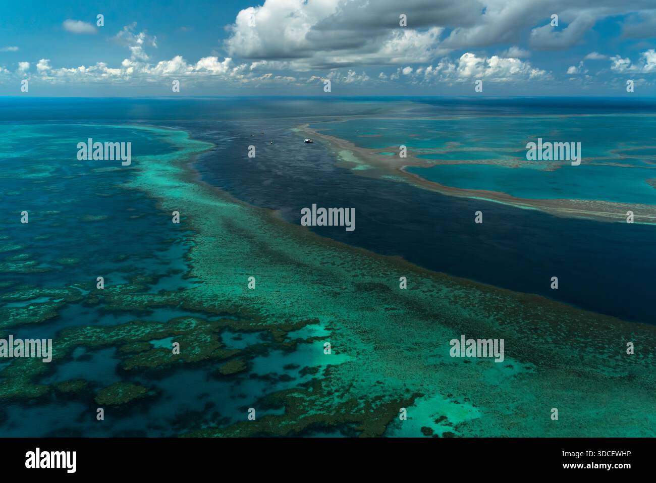 Aerial view of Barb Reef Section of the Great Barrier Reef Stock Photo ...