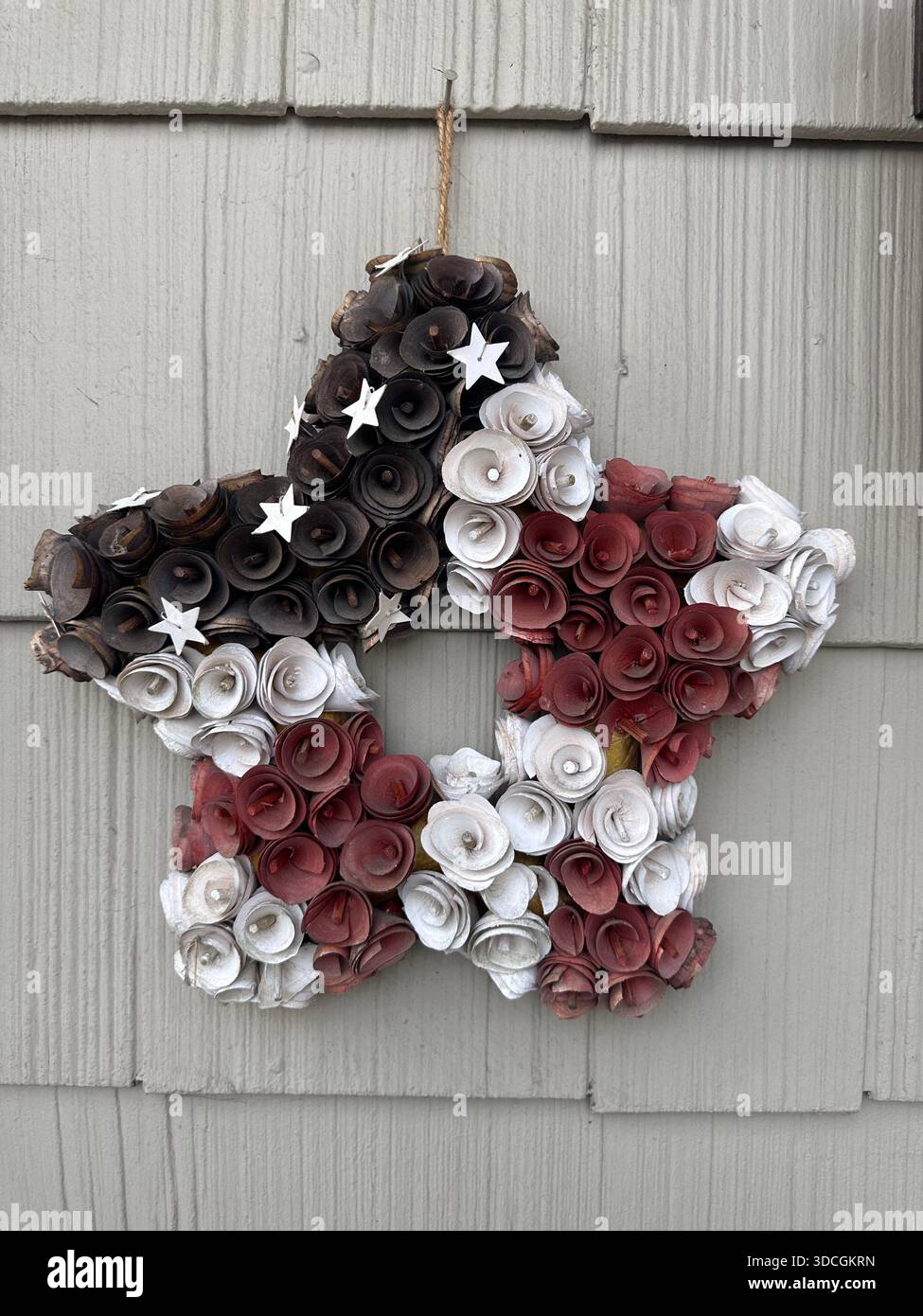 Handmade Star-Shaped Decorative Wreath on Residential Exterior in California - Smartphone Captured Stock Image