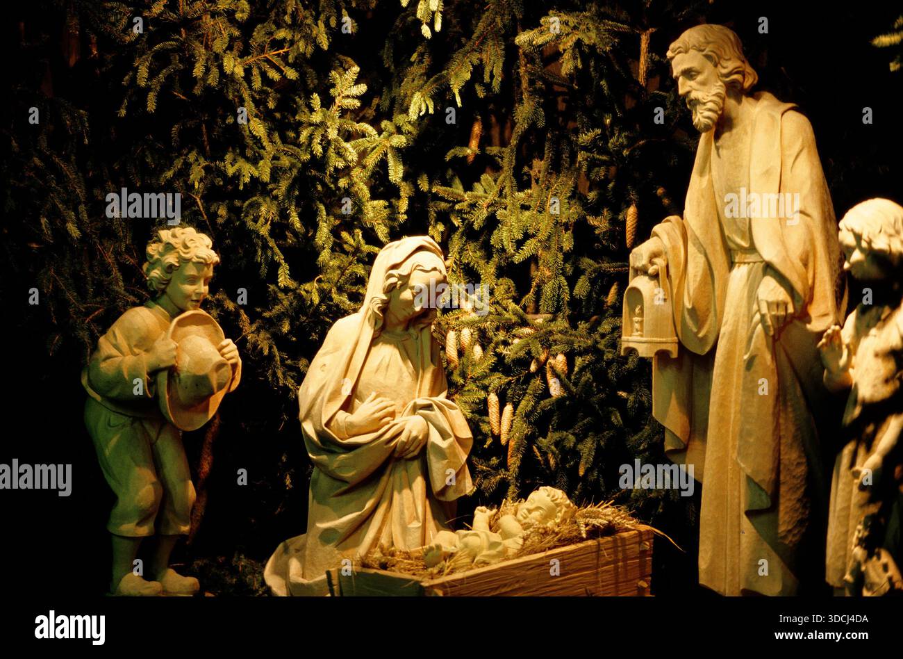 Nativity of jesus hi-res stock photography and images - Alamy