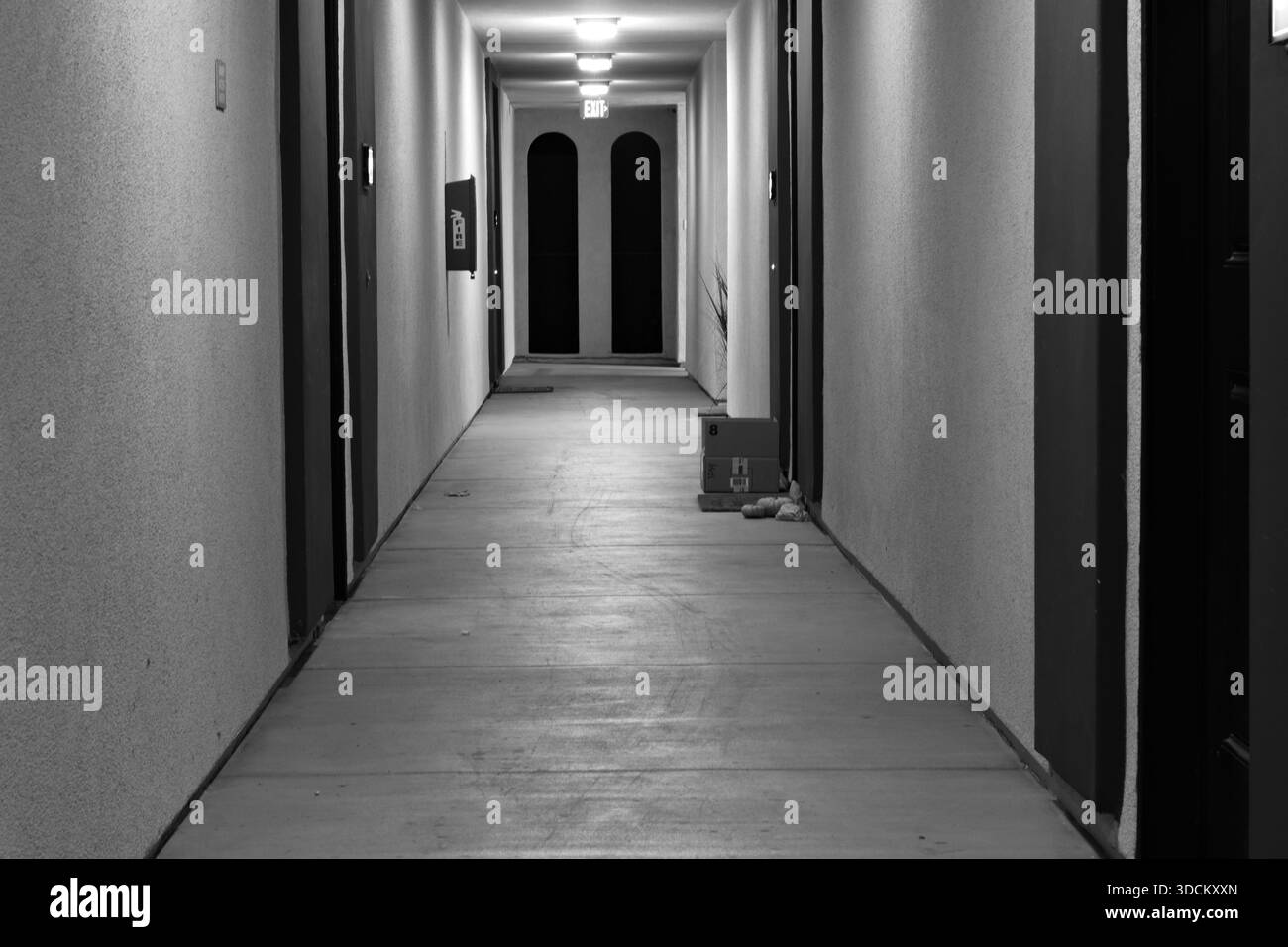 Hallway, image size:1300x956