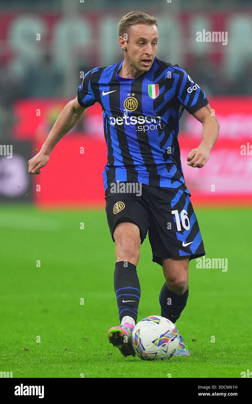 Inter Milan's Davide Frattesi during the Italy Cup Frecciarossa soccer ...