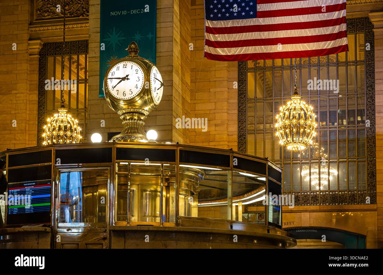Iconic clock and ticket booth inside Grand Central Terminal with ...