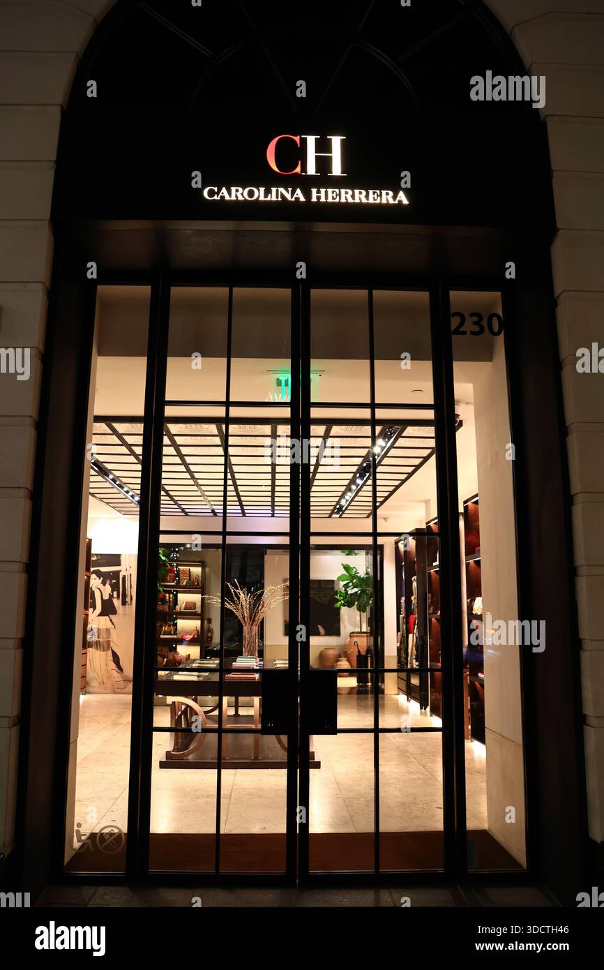 Luxury Avenue Carolina Herrera Tienda En Linea Carolina Herrera Celebrates Boutique Opening In Houston