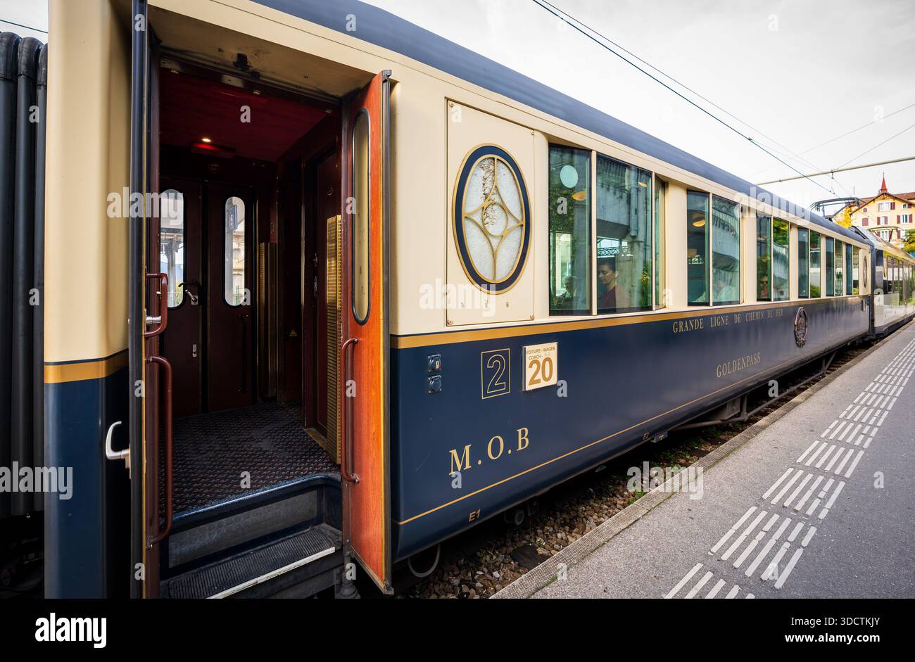 GoldenPass Line Belle Epoque train exterior blue and beige