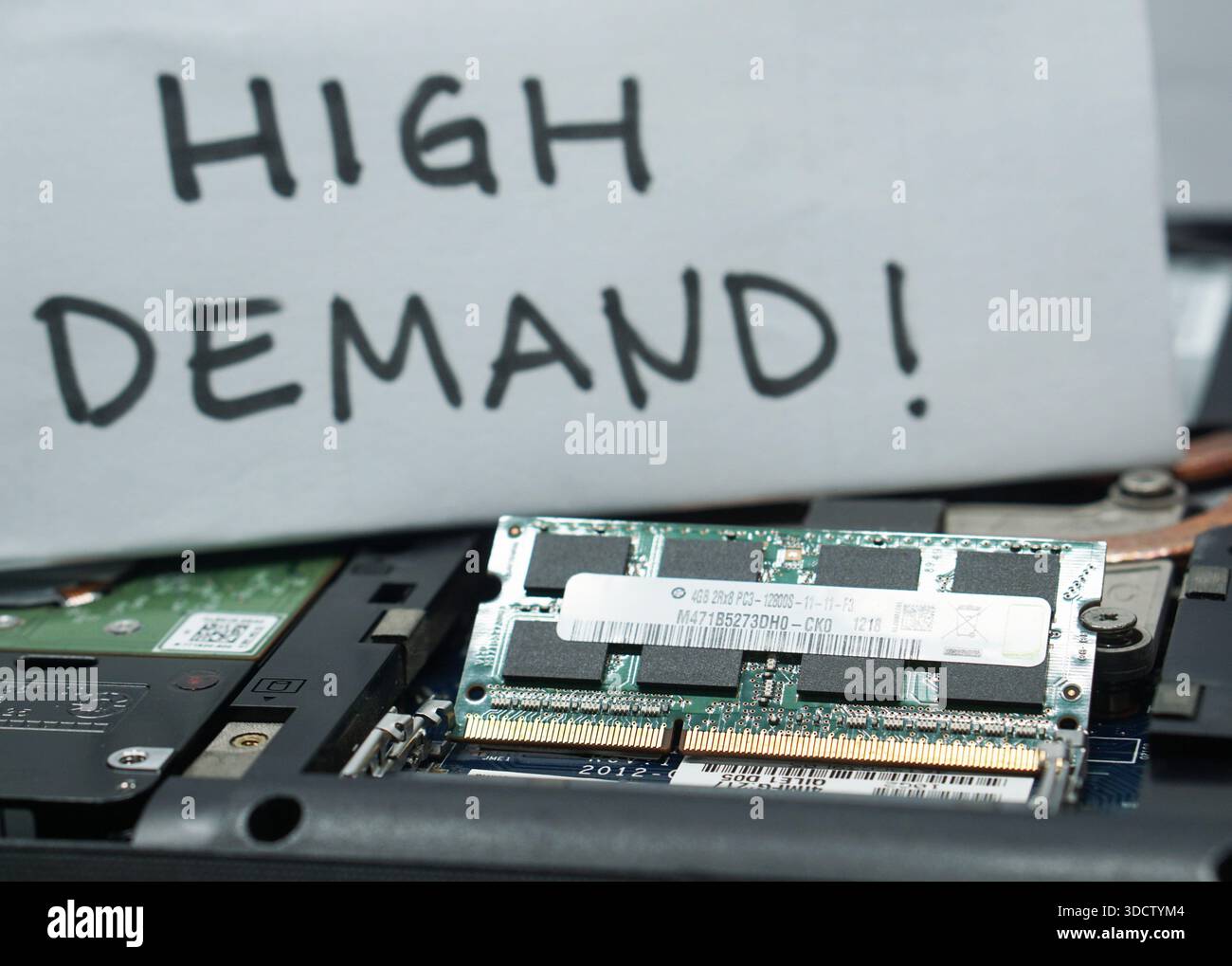 Semiconductor demand hi-res stock photography and images - Alamy