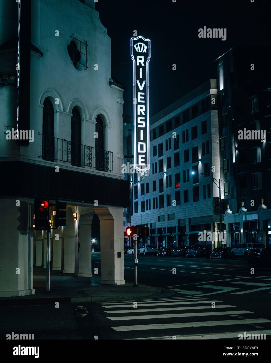 Riverside fox theatre hi-res stock photography and images - Alamy