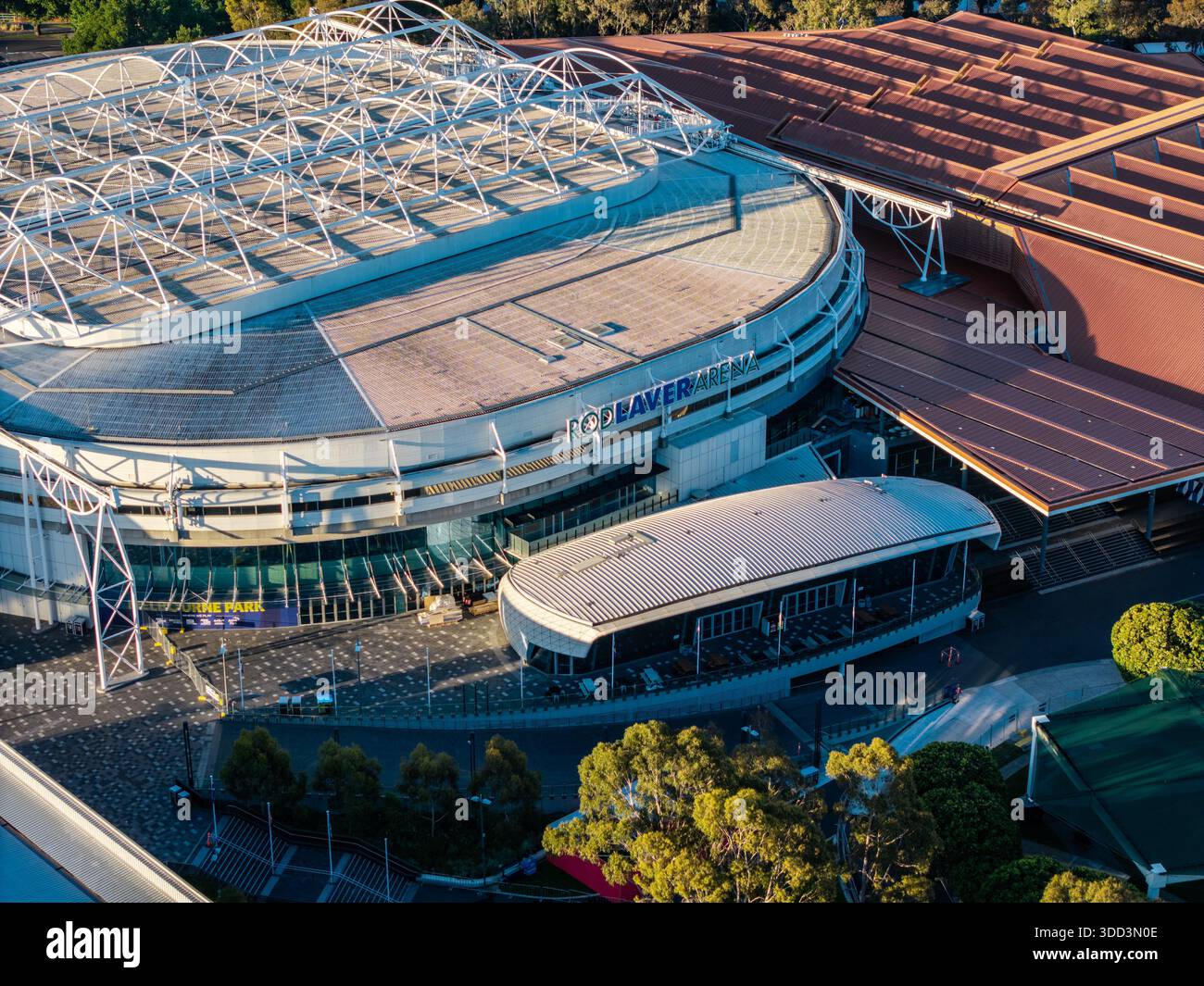 Does Rod Laver Arena Have A Roof