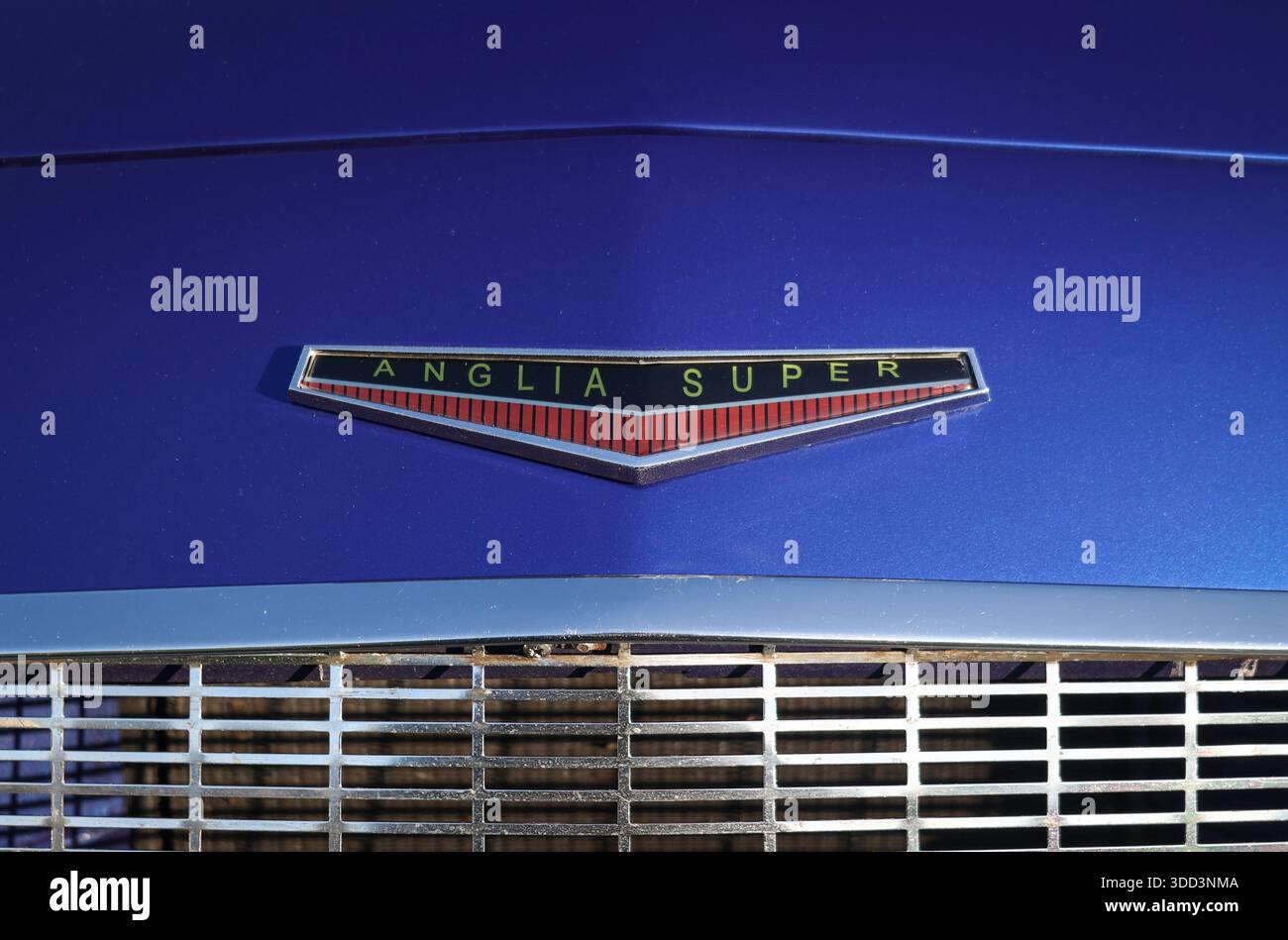 Ford grill 1960 hi-res stock photography and images - Alamy