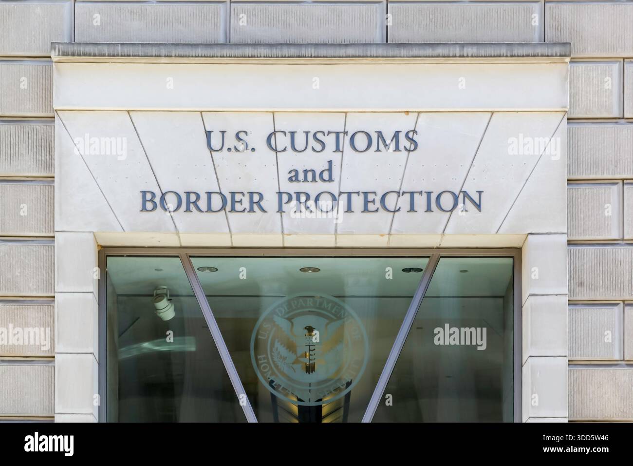 Sign of U.S. Customs and Border Protection on the building in ...