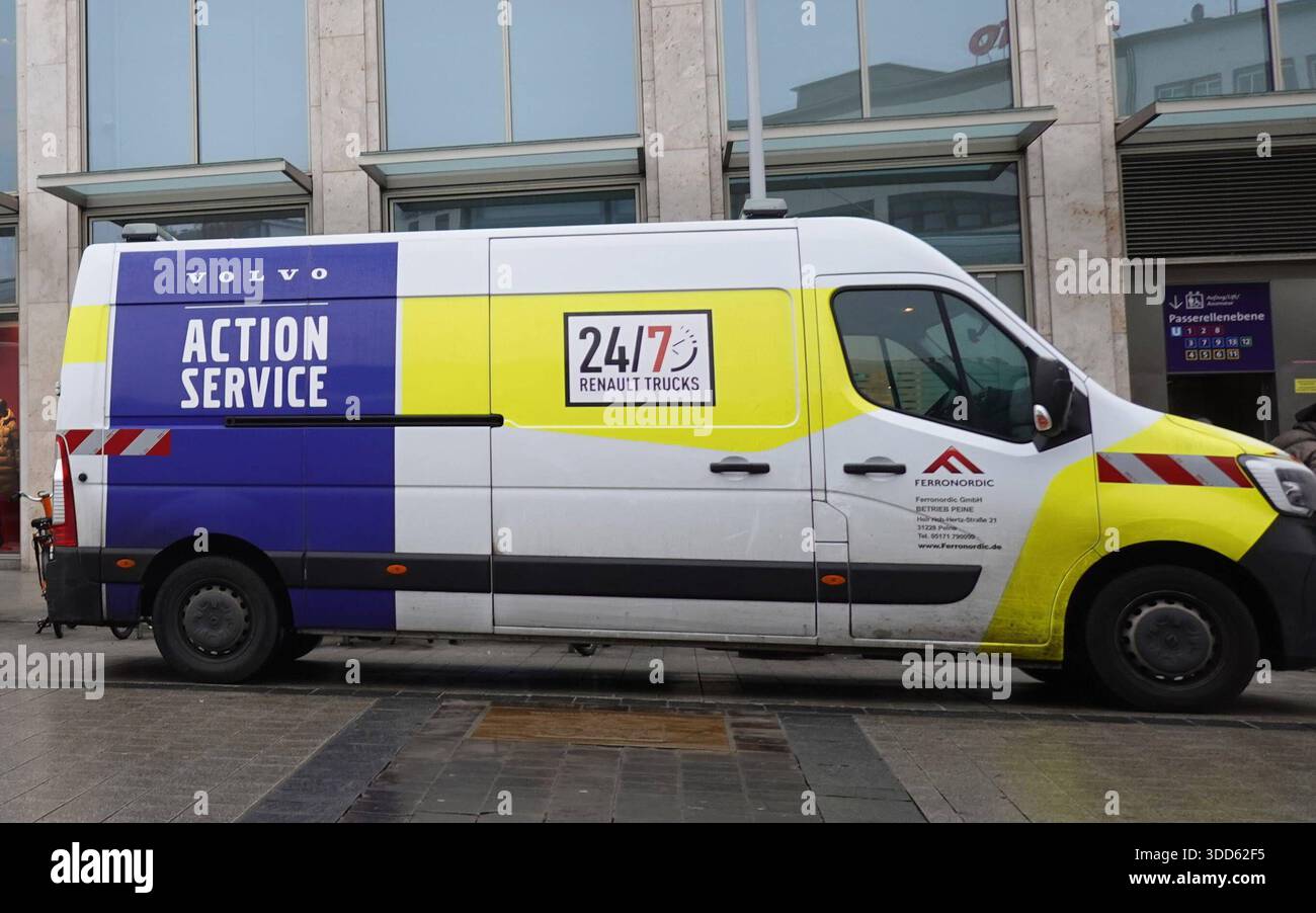 Fa. Lieferwagen von Ferronordic Volvo Action Service 24/7 Renauli Trucks - gesehen am 27.12.2025 in Hannover *** Fa Delivery van from Ferronordic Volvo Action Service 24 7 Renauli Trucks seen on 27 12 2025 in Hannover Stock Photo