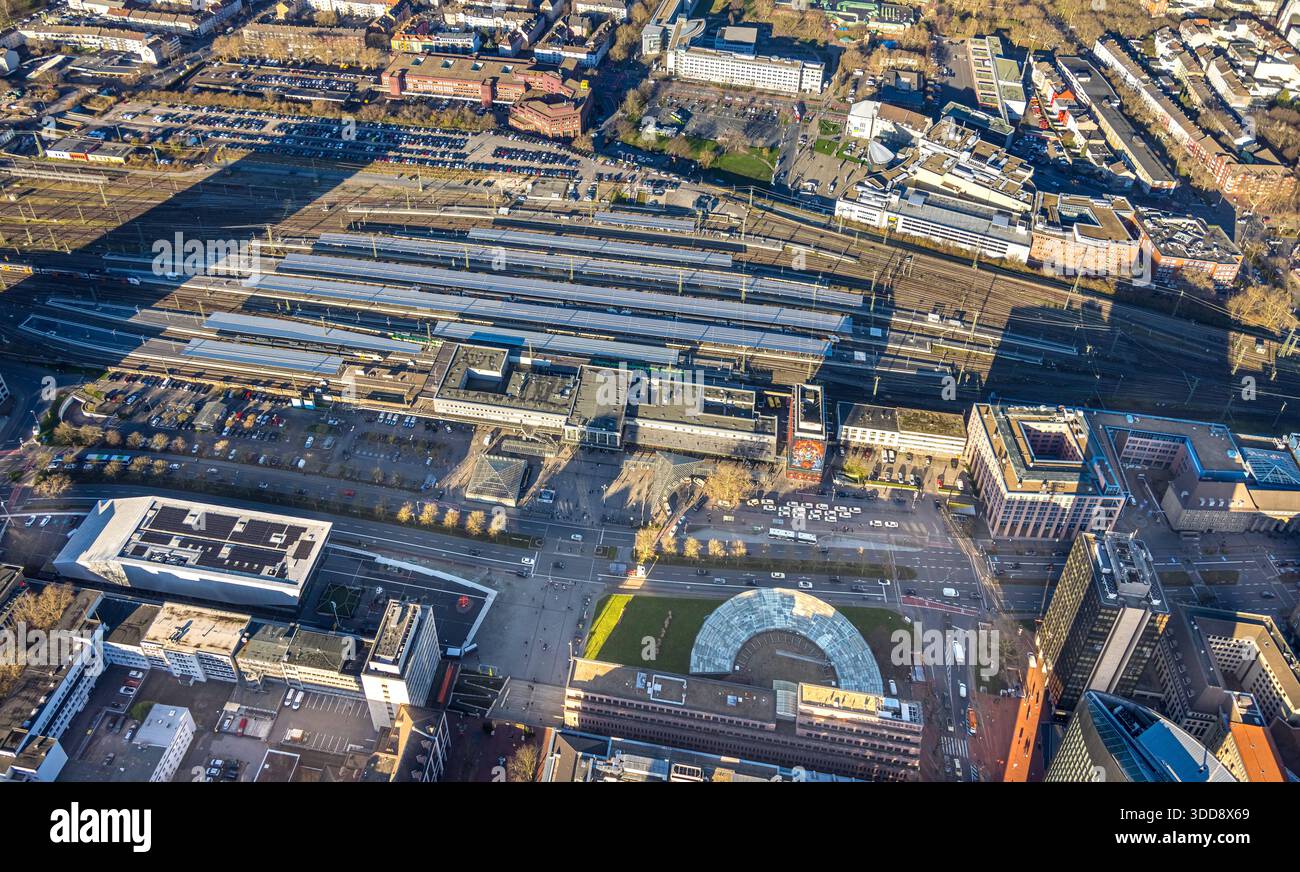 Luftbild, Hbf Hauptbahnhof Dortmund, Gleisanlage und überdachte