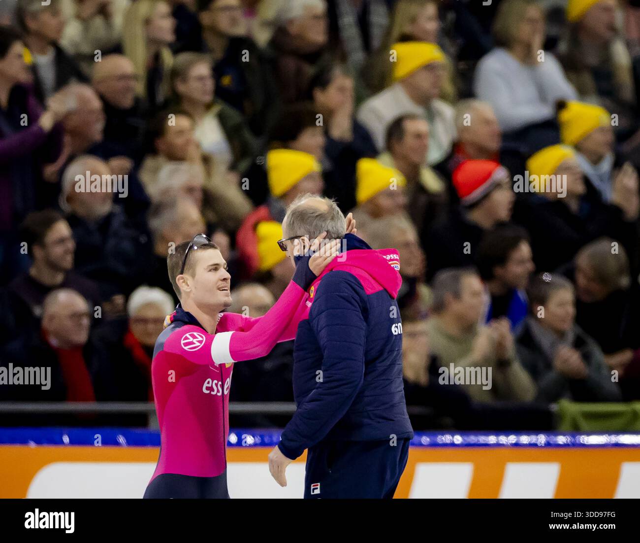 HEERENVEEN - Joep Wennemars and Jac Orie after the men's 1000m on the ...