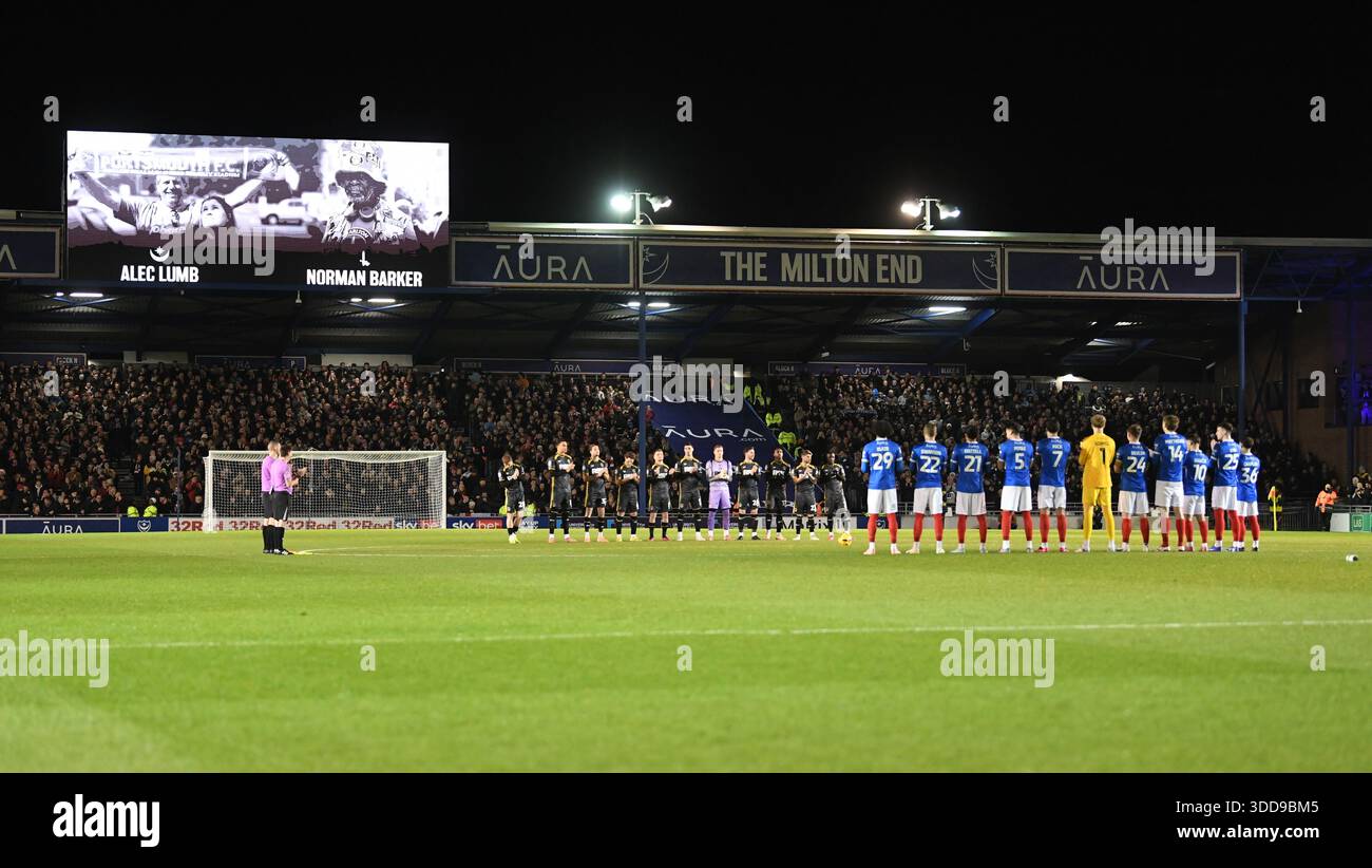 Fanion Du Club De Portsmouth FC (Angleterre) En Tissu - Neuf, Multicolore