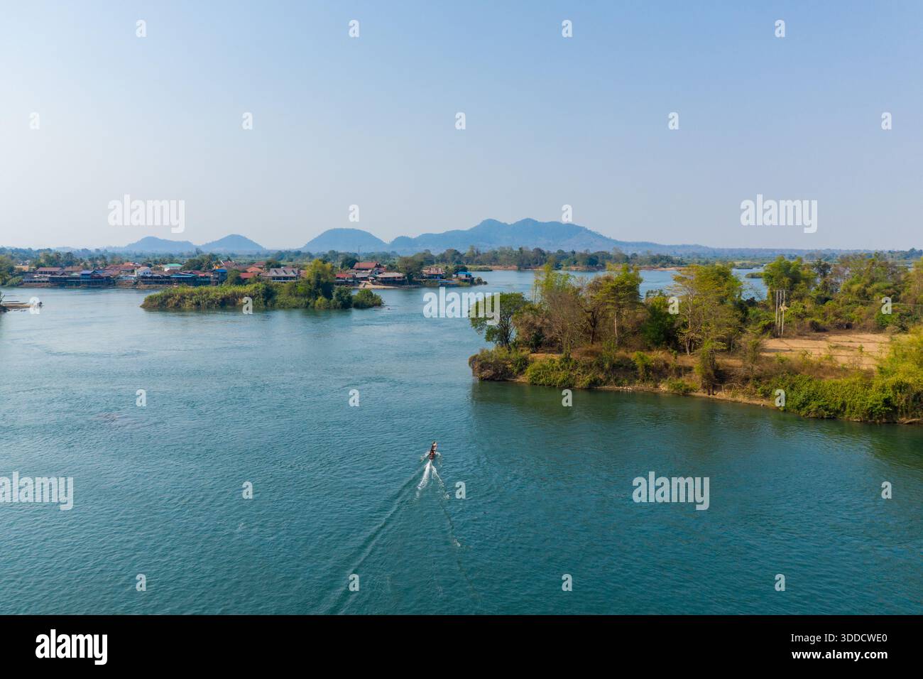 Wide view mekong river small hi-res stock photography and images - Alamy