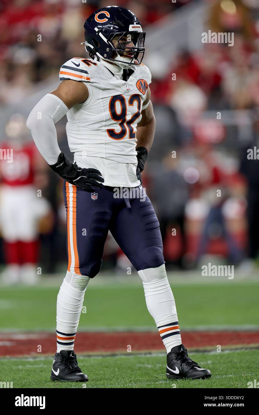 Chicago Bears defensive end Daniel Hardy (92) looks into the backfield