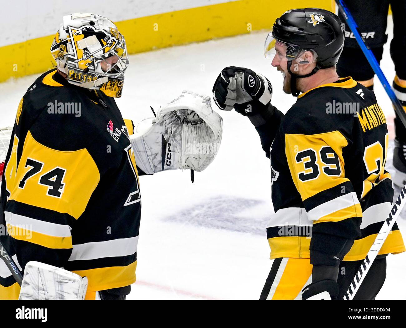 Critiquing the Penguins' Mediocre Goaltending Duo: Shilov and Skinner Critiquing the Penguins' Mediocre Goaltending Duo: Shilov and Skinner