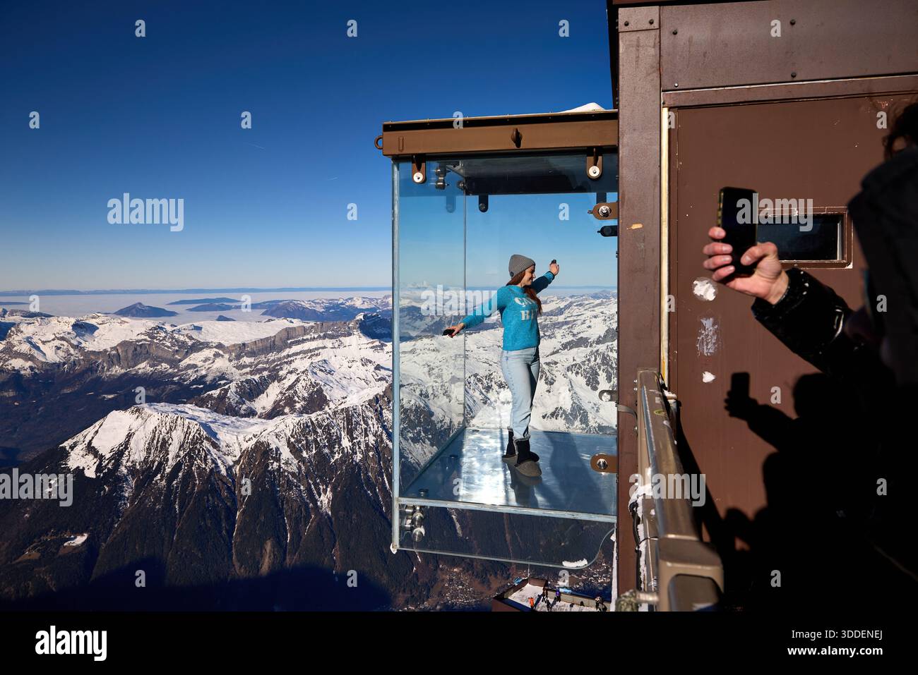 The aiguille du midi skywalk hi-res stock photography and images - Alamy