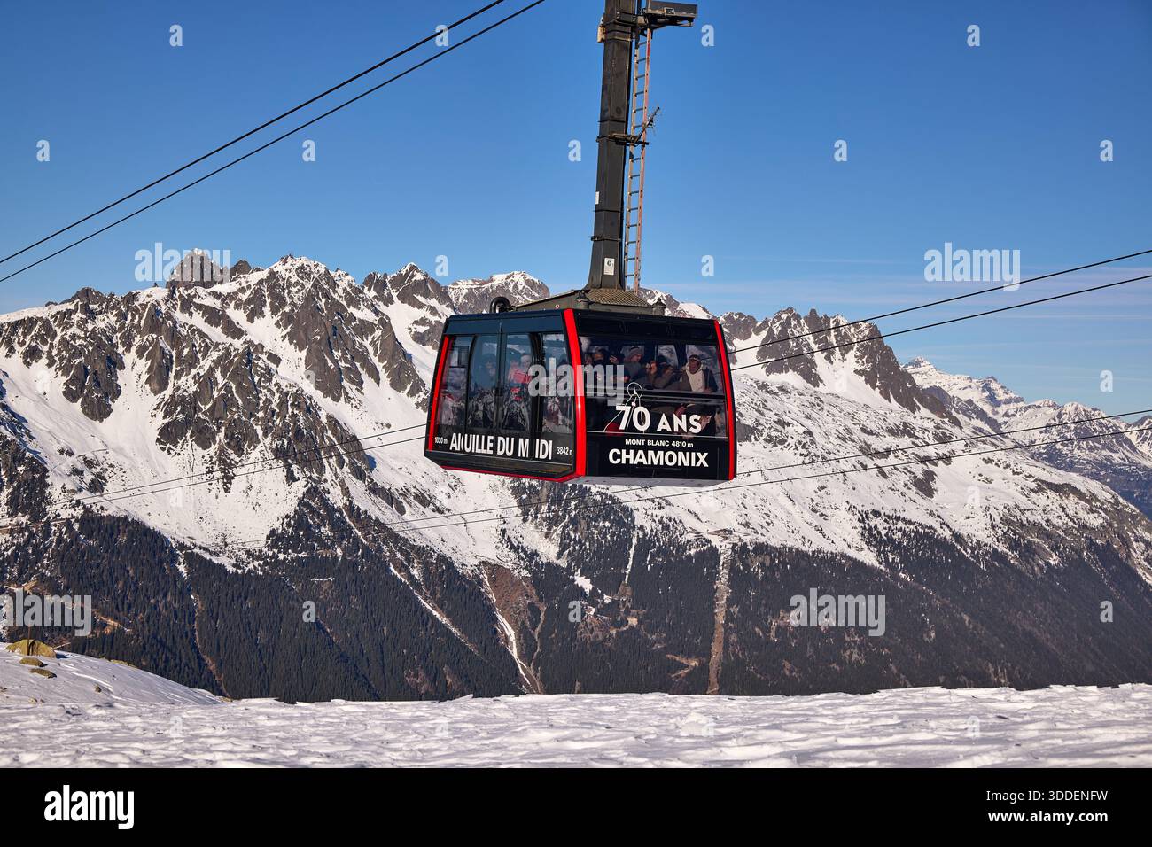 France aiguille du midi hi-res stock photography and images - Alamy