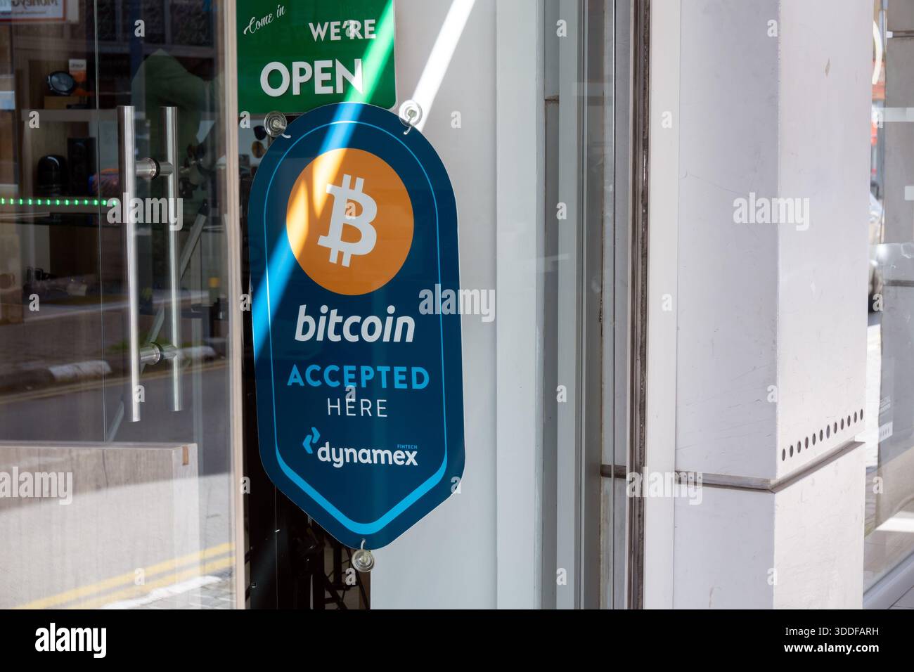 Bitcoin shop hi-res stock photography and images - Alamy