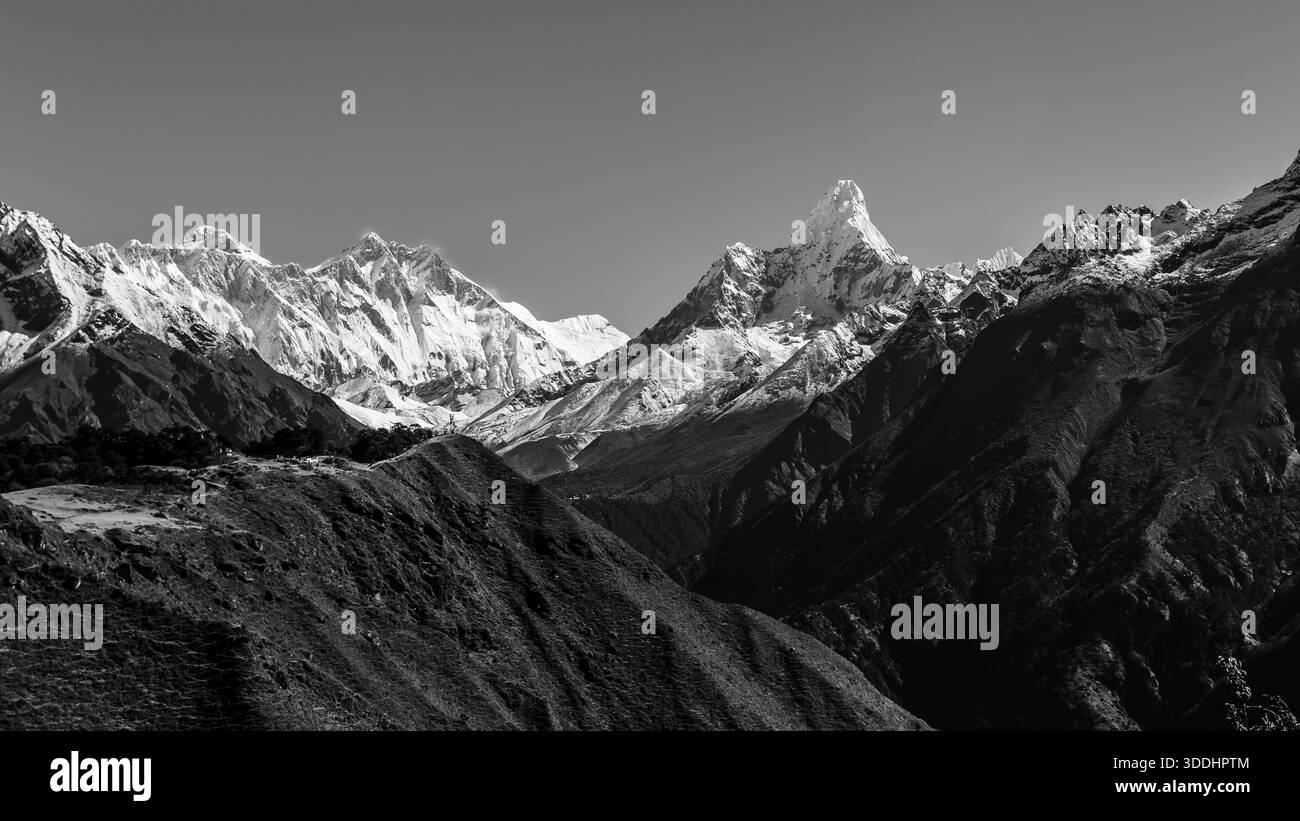 Himalayas peaks range blue sky Black and White Stock Photos & Images ...