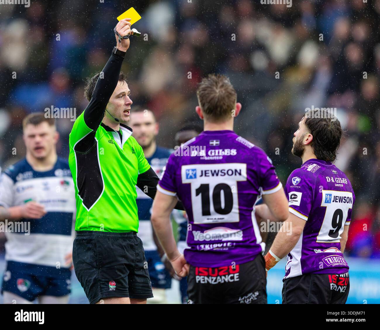 Coventry, England, UK, 1 January 2026. Referee Hamish Grant shows Dan ...