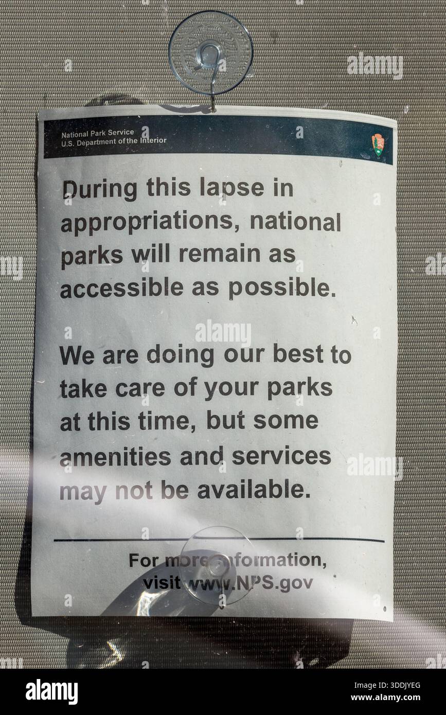 Government shutdown notice, Pinnicles National Park, California, USA. Stock Photo
