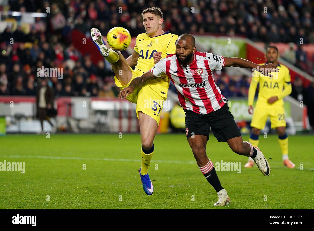 Micky van de Ven of Tottenham Hotspur clears cross away during the ...