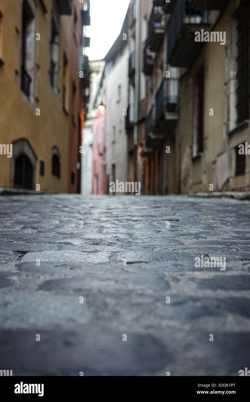 Narrow european street view hi-res stock photography and images - Alamy