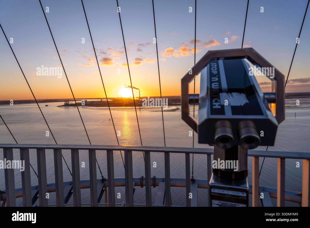 Fabelhafte Aussichtsplattform Sail City Fotosnull