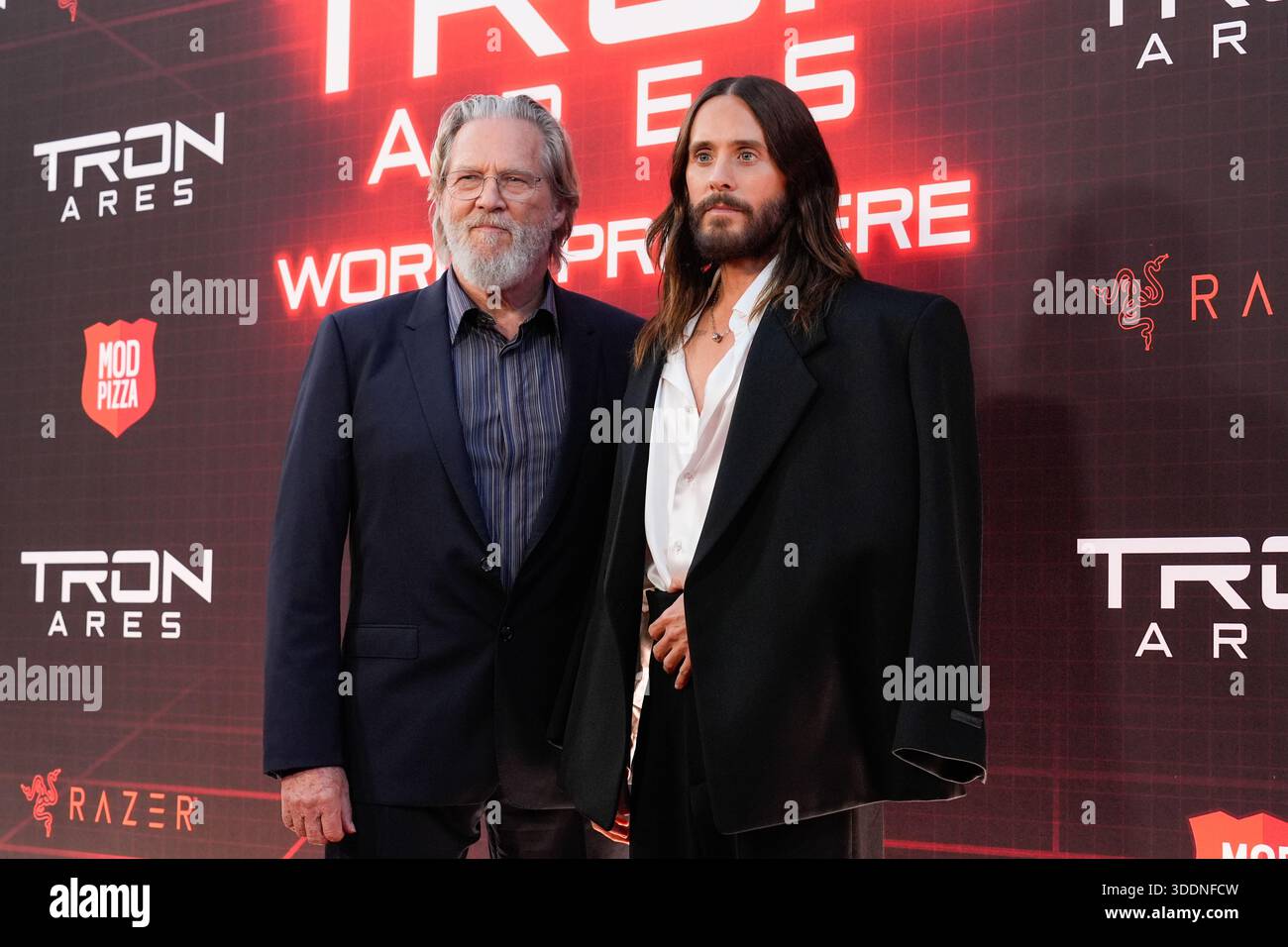 FILE - Jeff Bridges, left, and Jared Leto arrive at the premiere of ...
