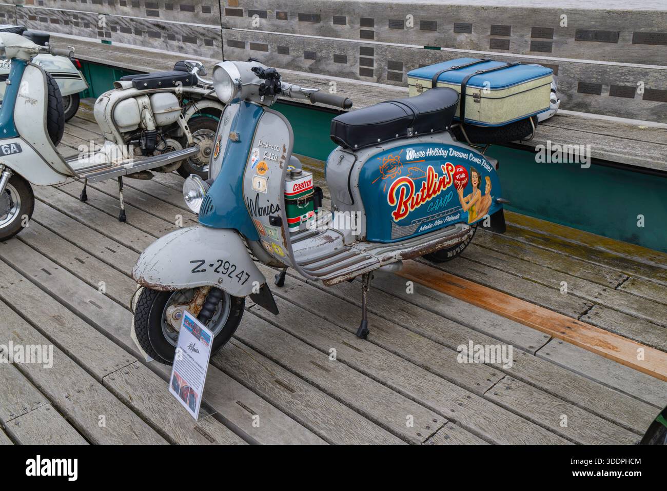 Lambretta LI 150 on Clevedon Pier Stock Photo - Alamy