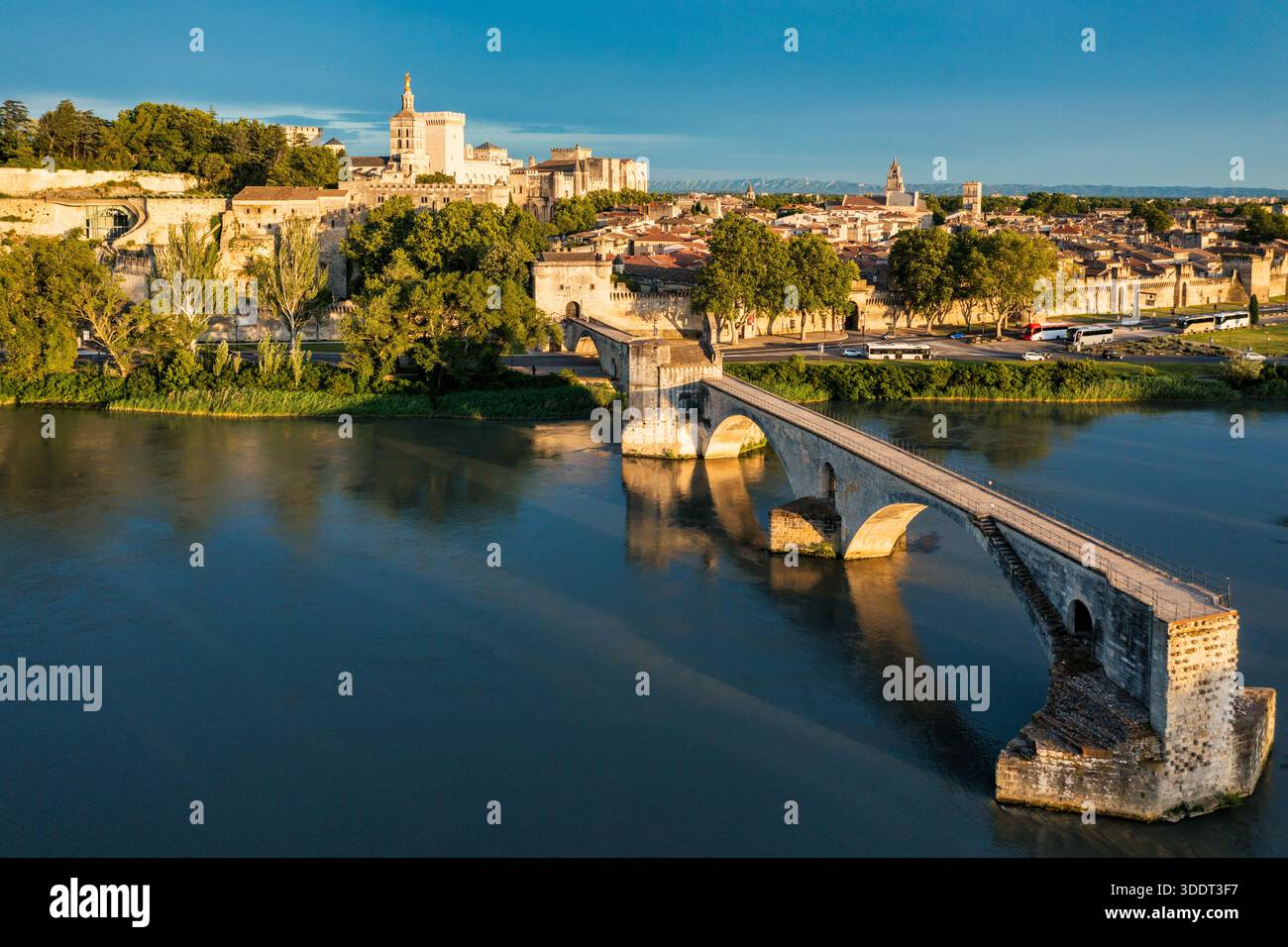 Beautiful view of Avignon with famous bridge Saint-Benezet, medieval ...
