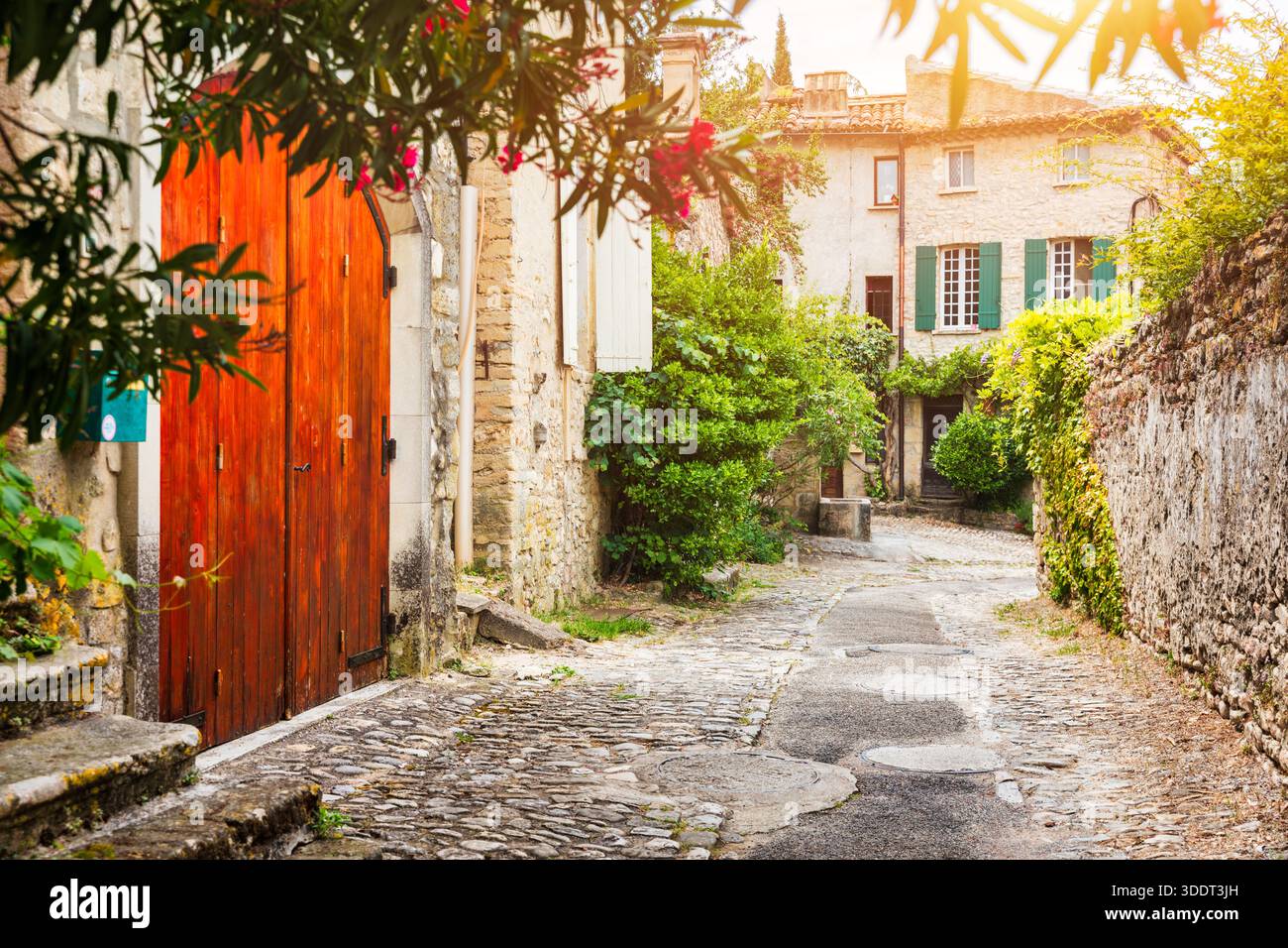 Vaison la Romaine the medieval town, perched on the rocky outcrop cliff, Provence, France. Incredible old town of Vaison-la-Romaine, Vaucluse, Provenc Stock Photo