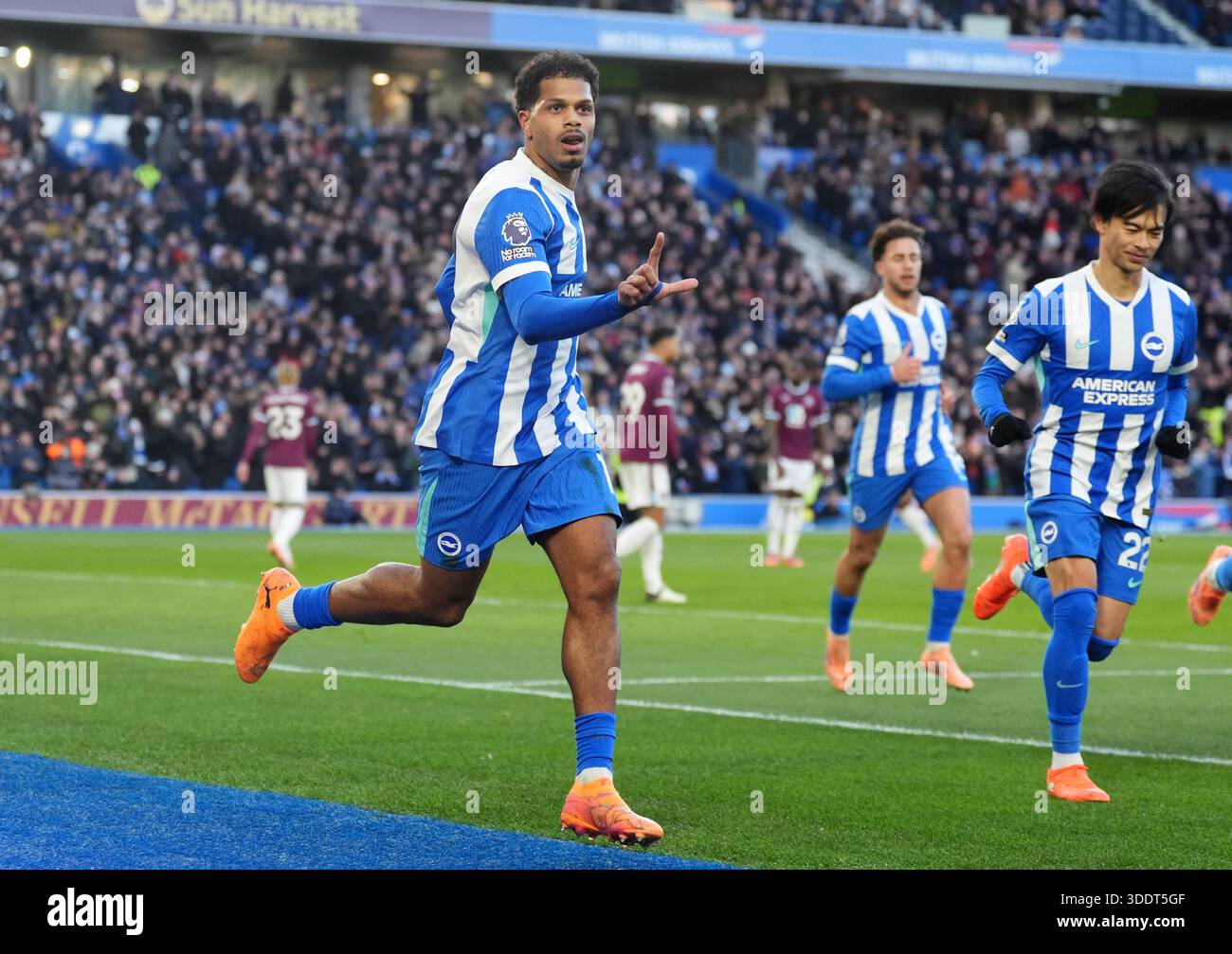 Sam Rutter Brighton Brighton and Hove Albion's Georginio Rutter celebrates scoring their ...