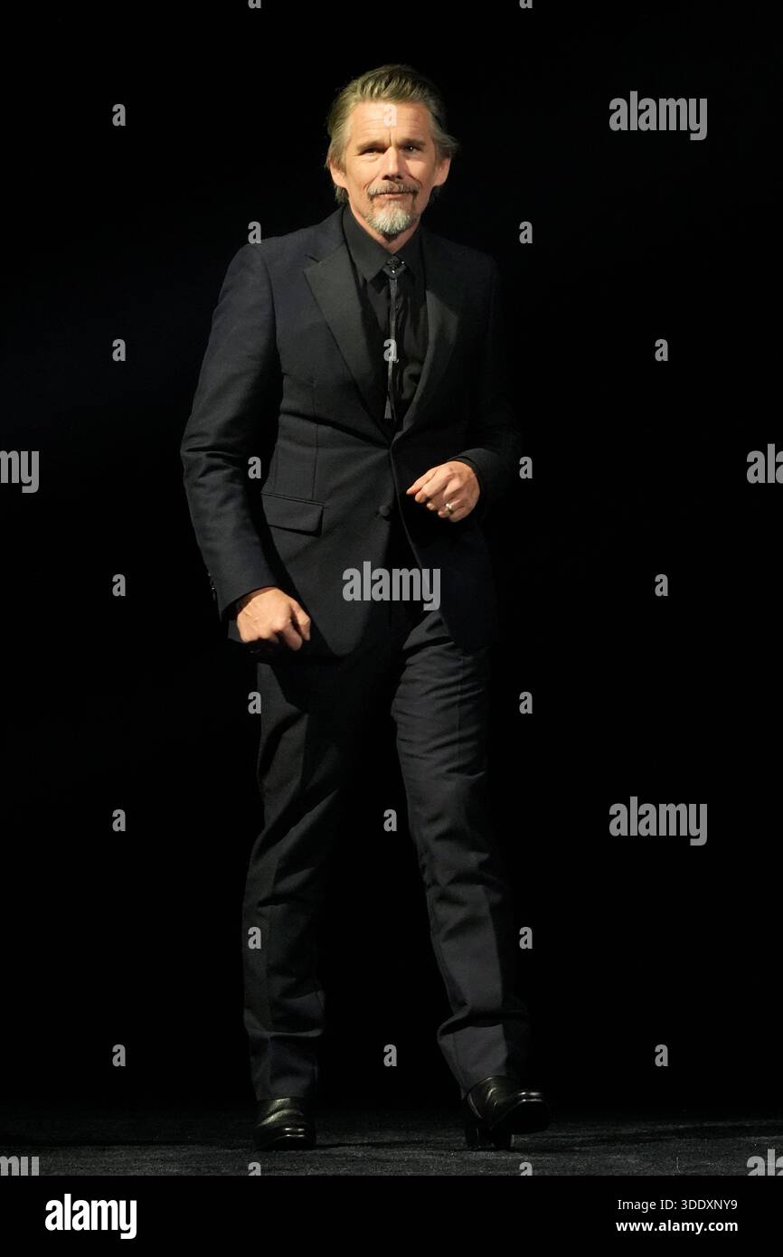 Ethan Hawke During The 37th Palm Springs Film Festival Ethan Hawke During The 37th Palm Springs Film Festival Film Awards On Saturday Jan 3 2026 At Palm Springs Convention Center In Palm Springs Calif Ap Photochris Pizzello 3DDXNY9 