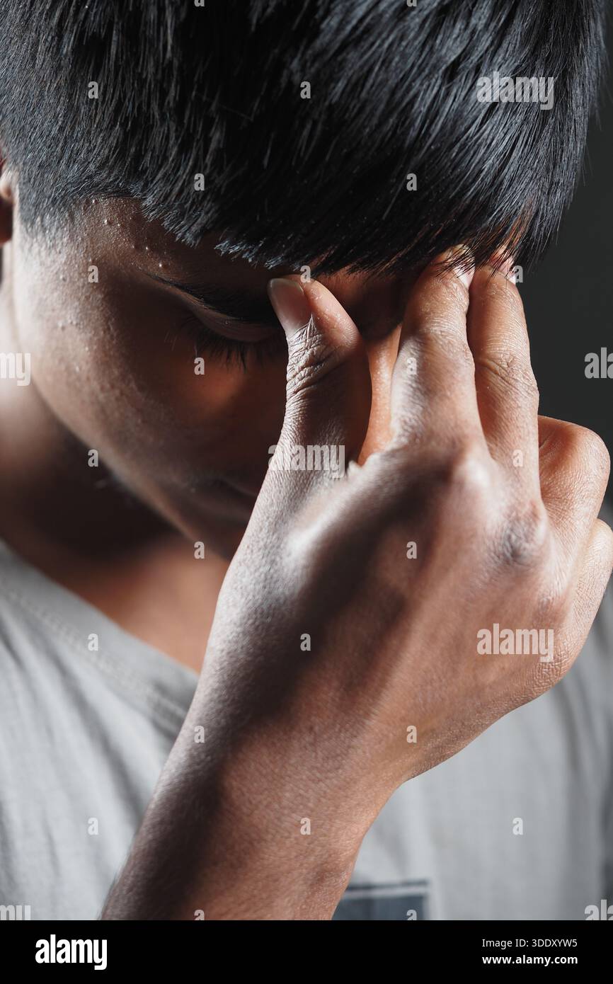 Man alone in dark room hi-res stock photography and images - Alamy