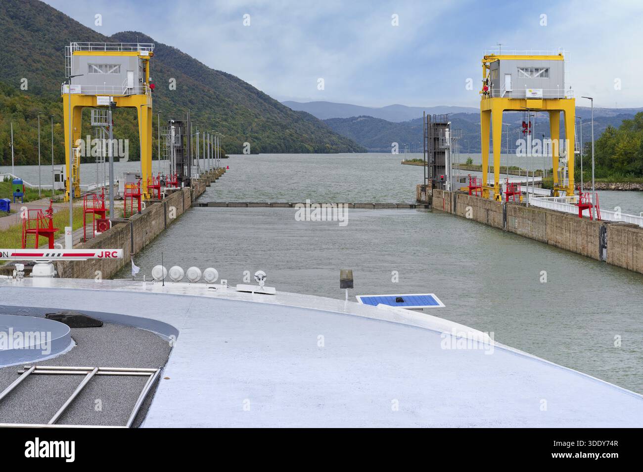 Hydroelectric power plant danube hi-res stock photography and images - Alamy