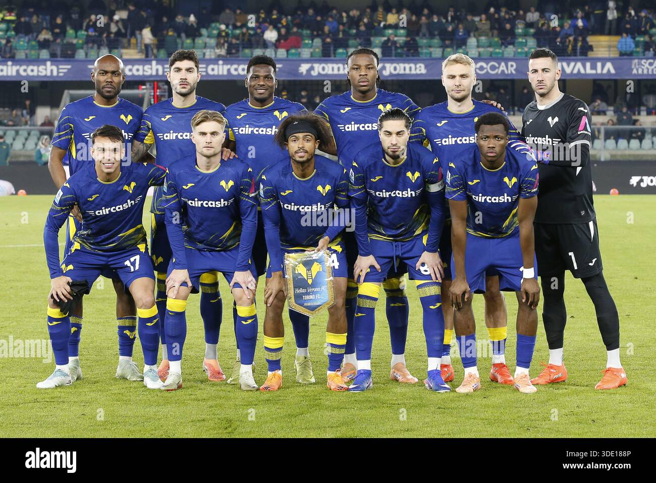 Verona, Italy. 04th Jan, 2026. Hellas Veorna team photo during