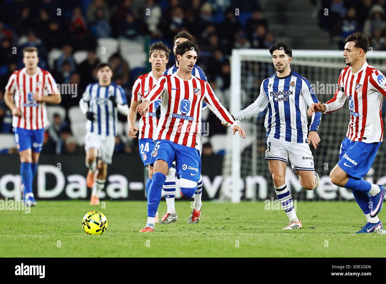 San Sebastian, Spain. 4th Jan, 2026. Johnny Cardoso (Atletico) Football/Soccer : Spanish 'LaLiga EA Sports' match between Real Sociedad - Club Atletico de Madrid at the Estadio de Anoeta in San Sebastian, Spain . Credit: Mutsu Kawamori/AFLO/Alamy Live News Stock Photo