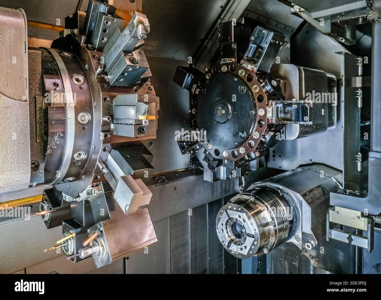 Two intricate machines hi-res stock photography and images - Alamy