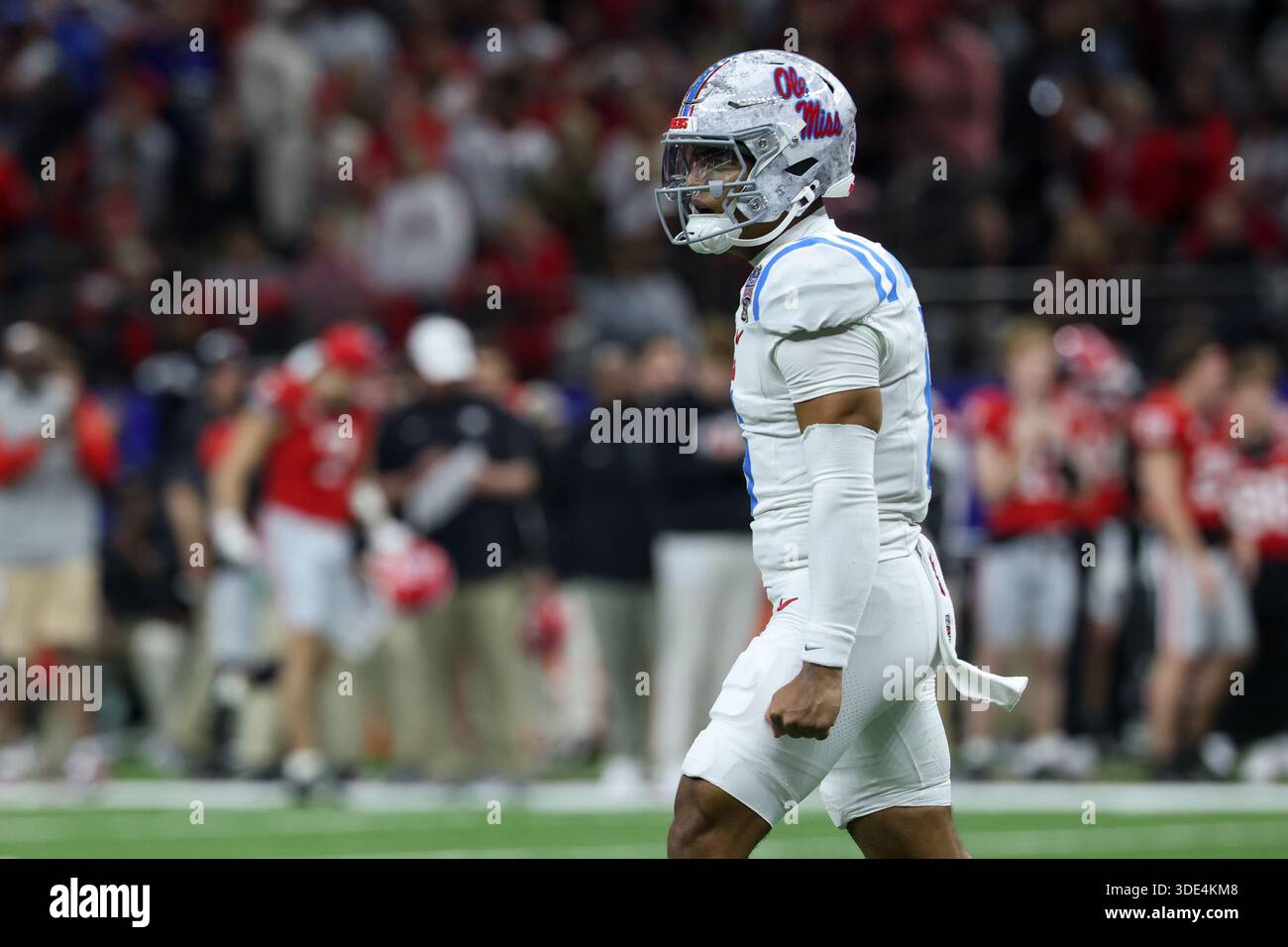 NEW ORLEANS, LA - JANUARY 01: QB Trinidad Chambliss #6 of the Ole Miss ...