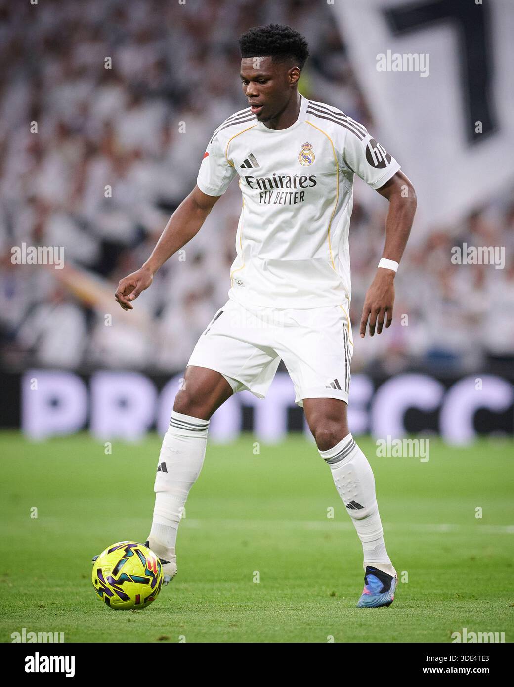 Aurélien Tchouaméni La Liga Real Madrid’s Midfield Strategy and Market Speculation