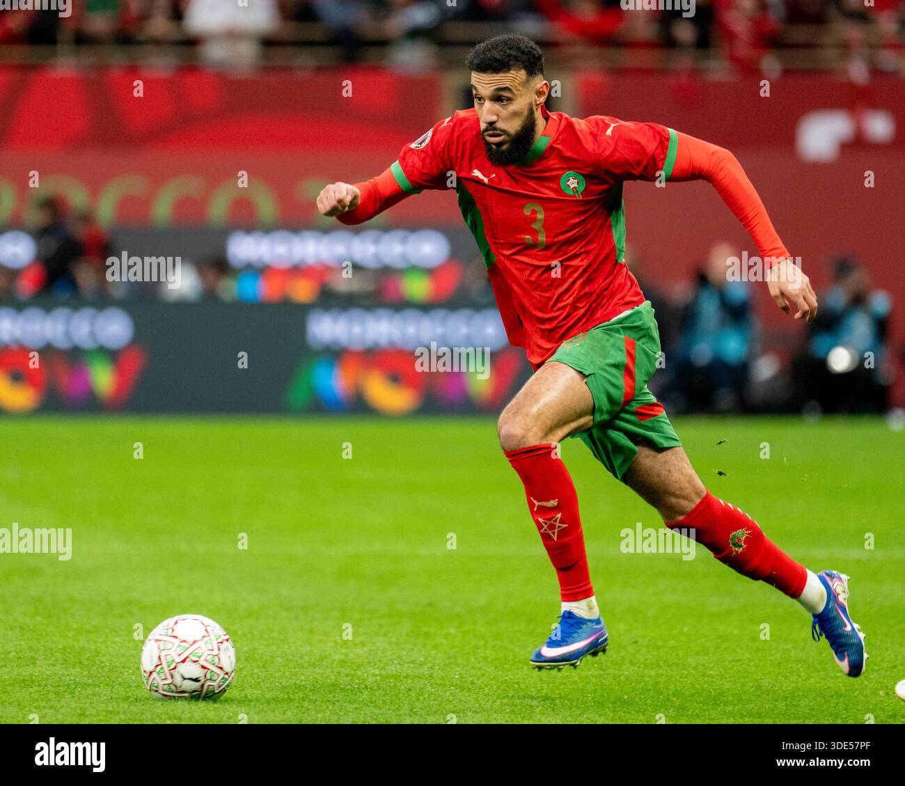 Why did Noussair Mazraoui choose Morocco over the Netherlands?