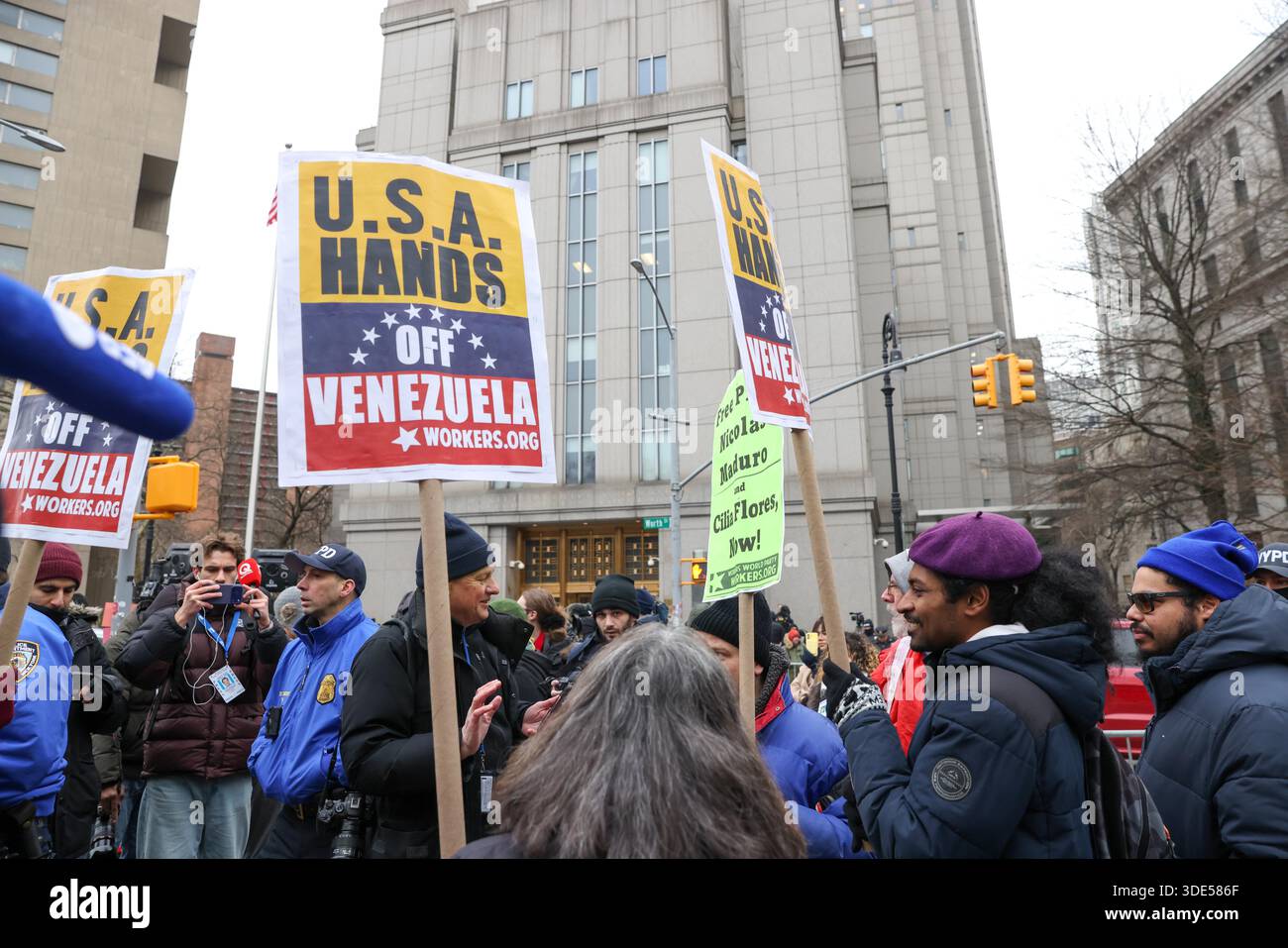 New York, United States. 05th Jan, 2026. Demonstrators gather outside the  Daniel Patrick Moynihan United States Courthouse as ousted Venezuelan  president Nicolas Maduro awaits his arraignment hearing on January 5, 2026  in