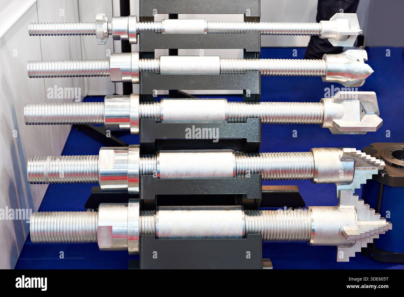 Screw Rod Component Stack Screw rods for piles and anchors on exhibition Stock Photo - Alamy